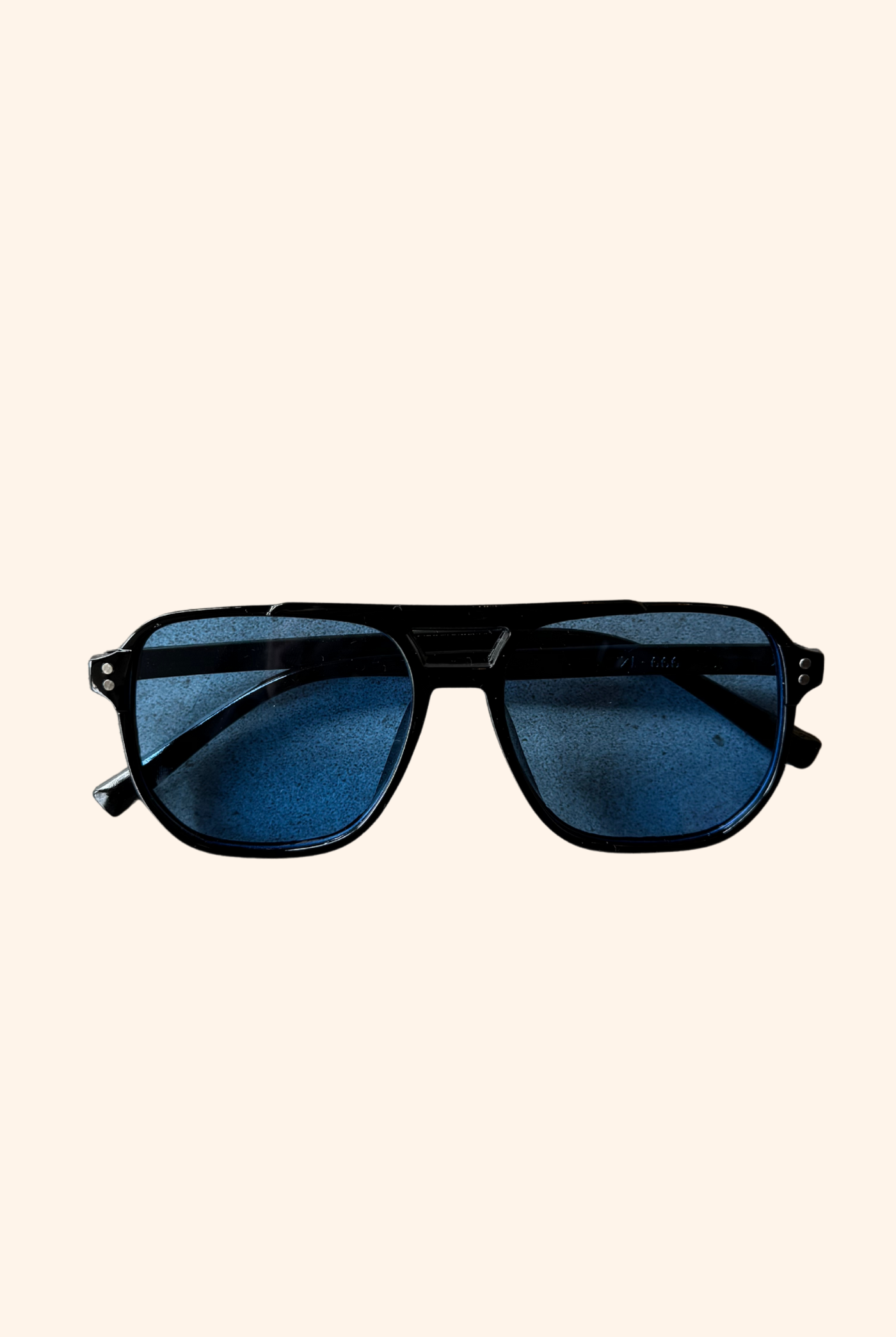 Vanta Sunglasses