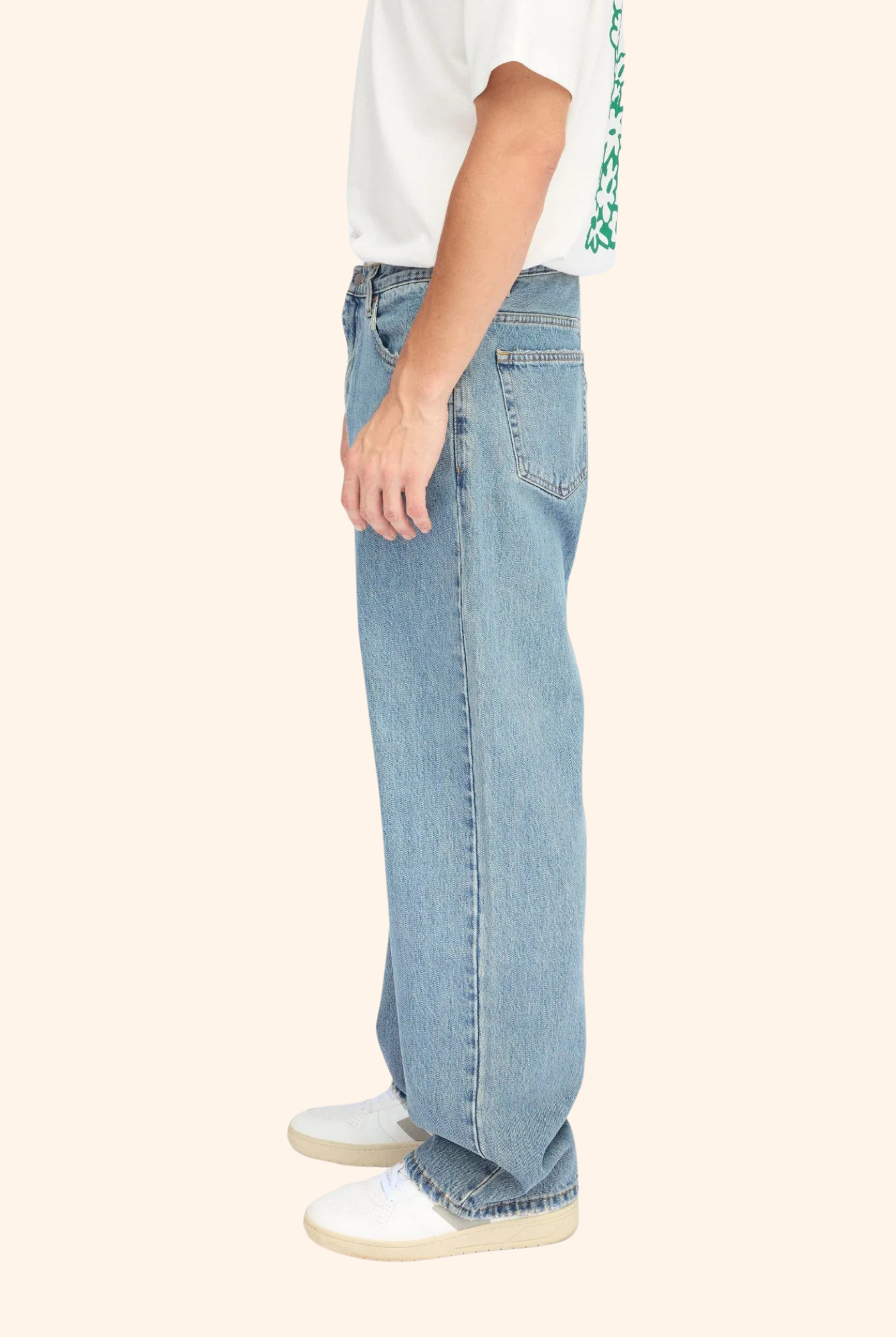 Omar Baggy Jeans in Sky Retro