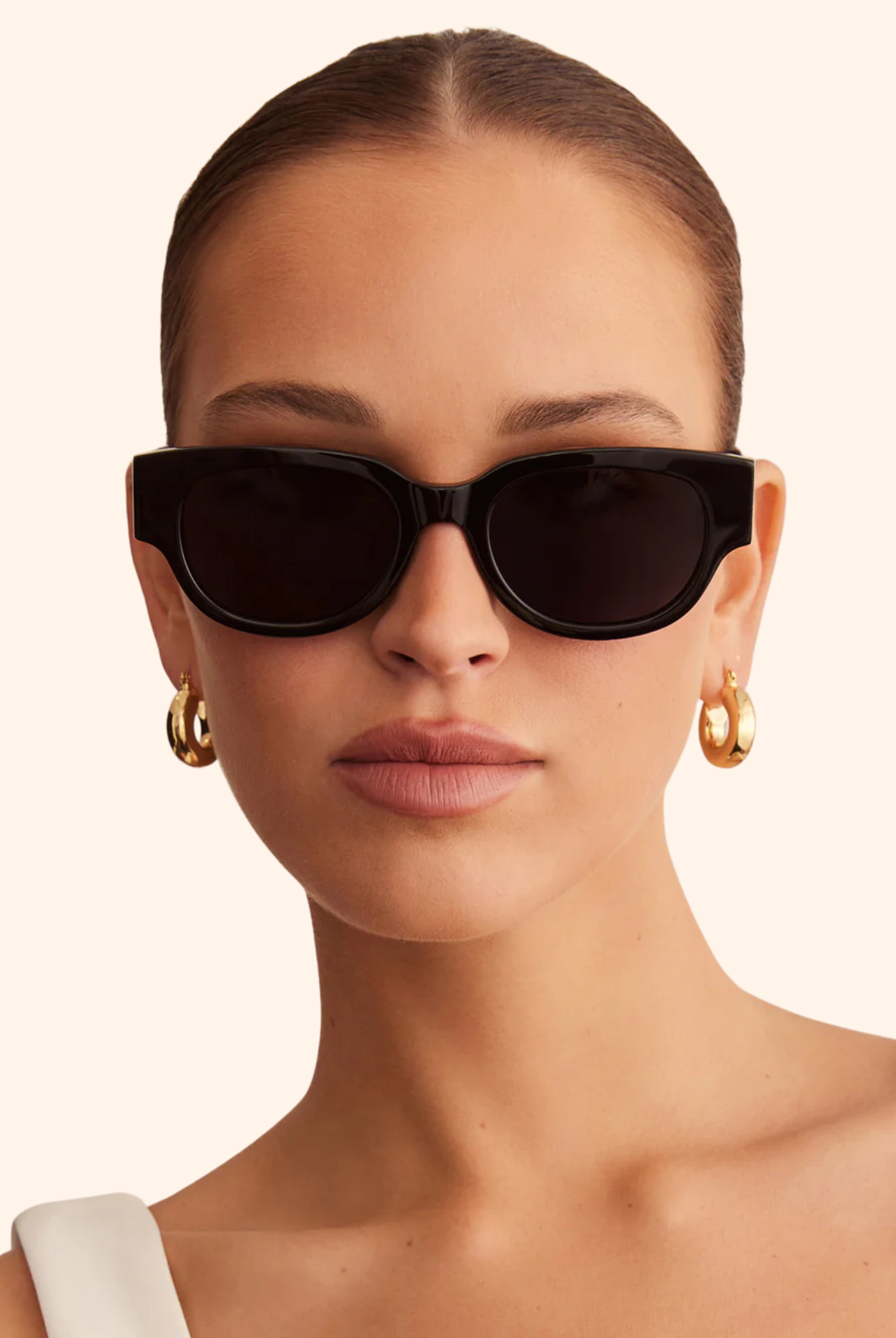 The Markle in Black Black