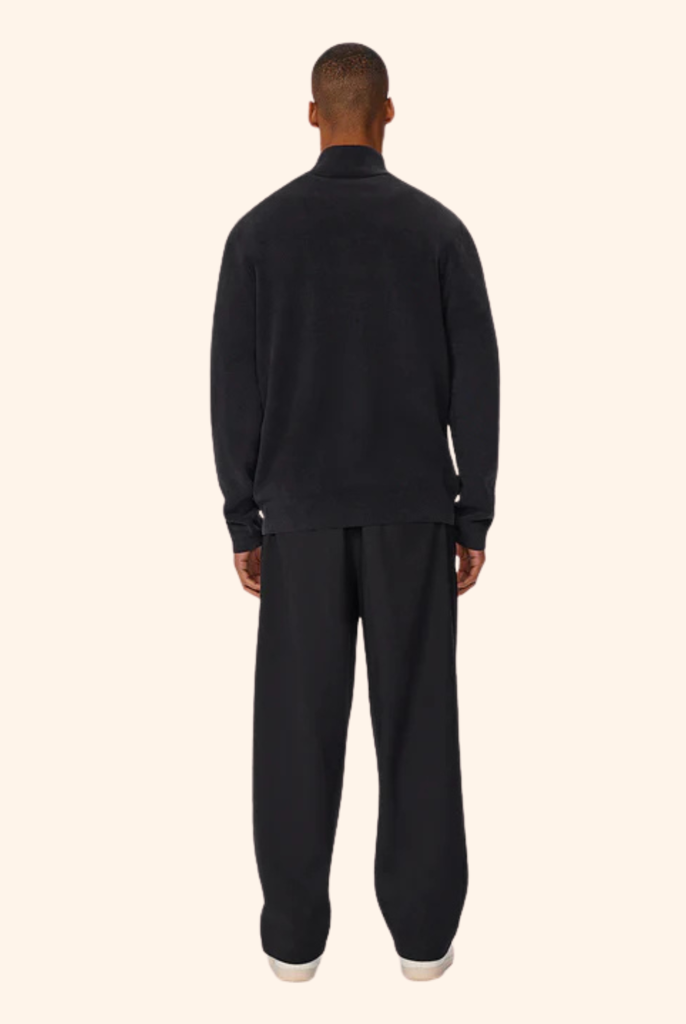 Lakewood Zip in Black