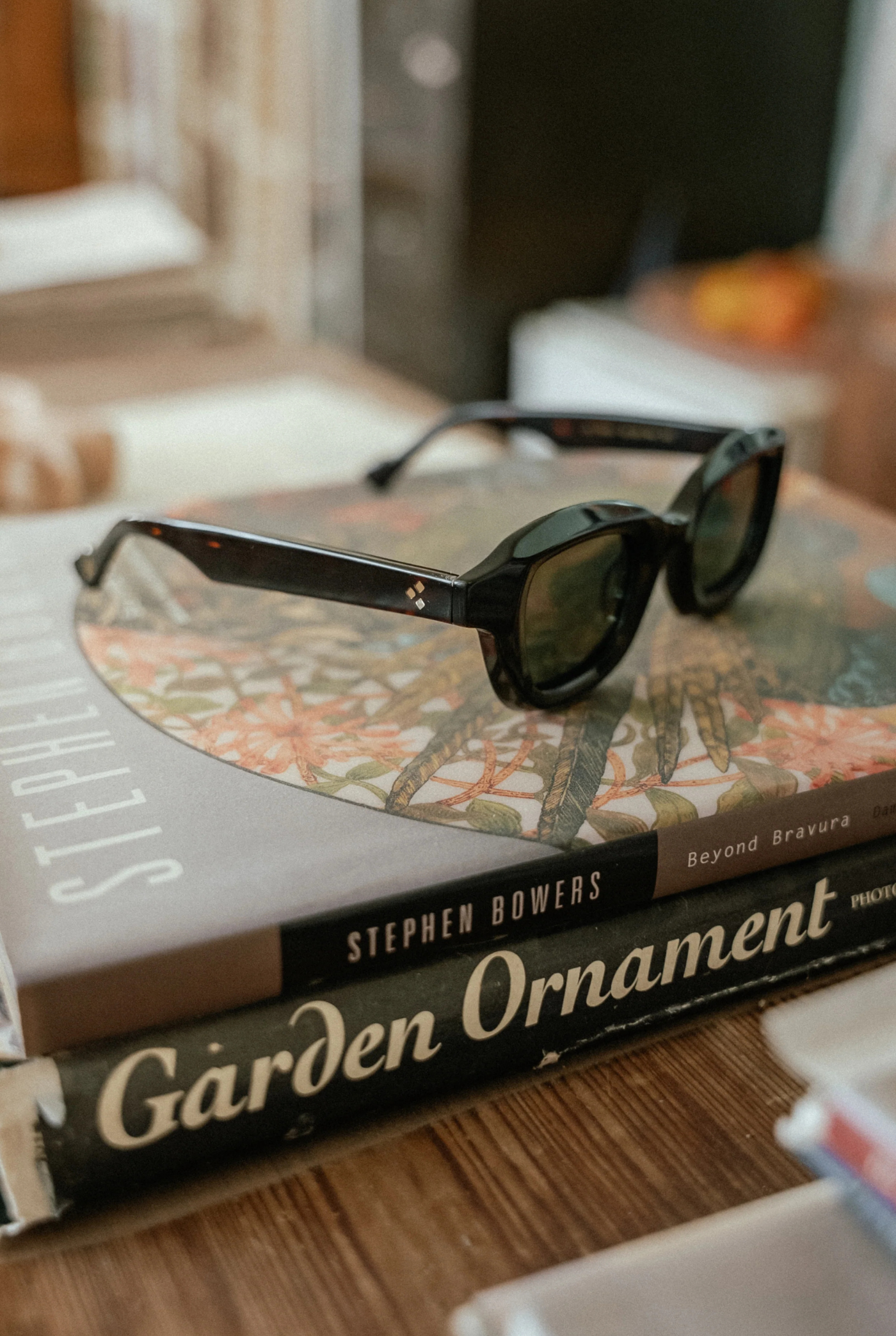 Acetate Sunglasses in Black