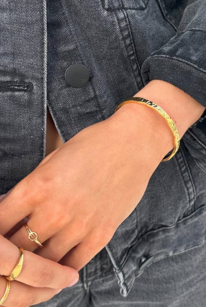 Strike Cuff