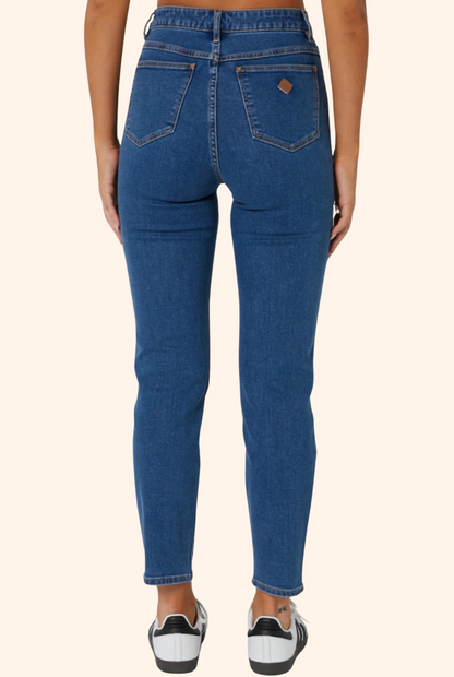 A 94 High Slim Liliana
