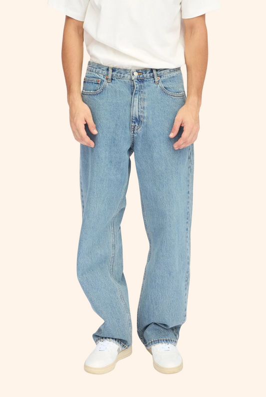 Omar Baggy Jeans in Sky Retro