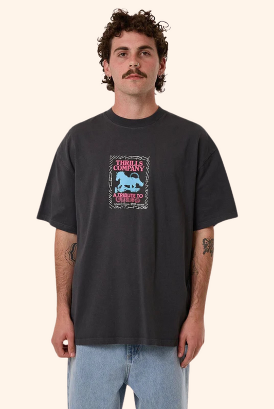 Chain of Formation Tee in Charcoal