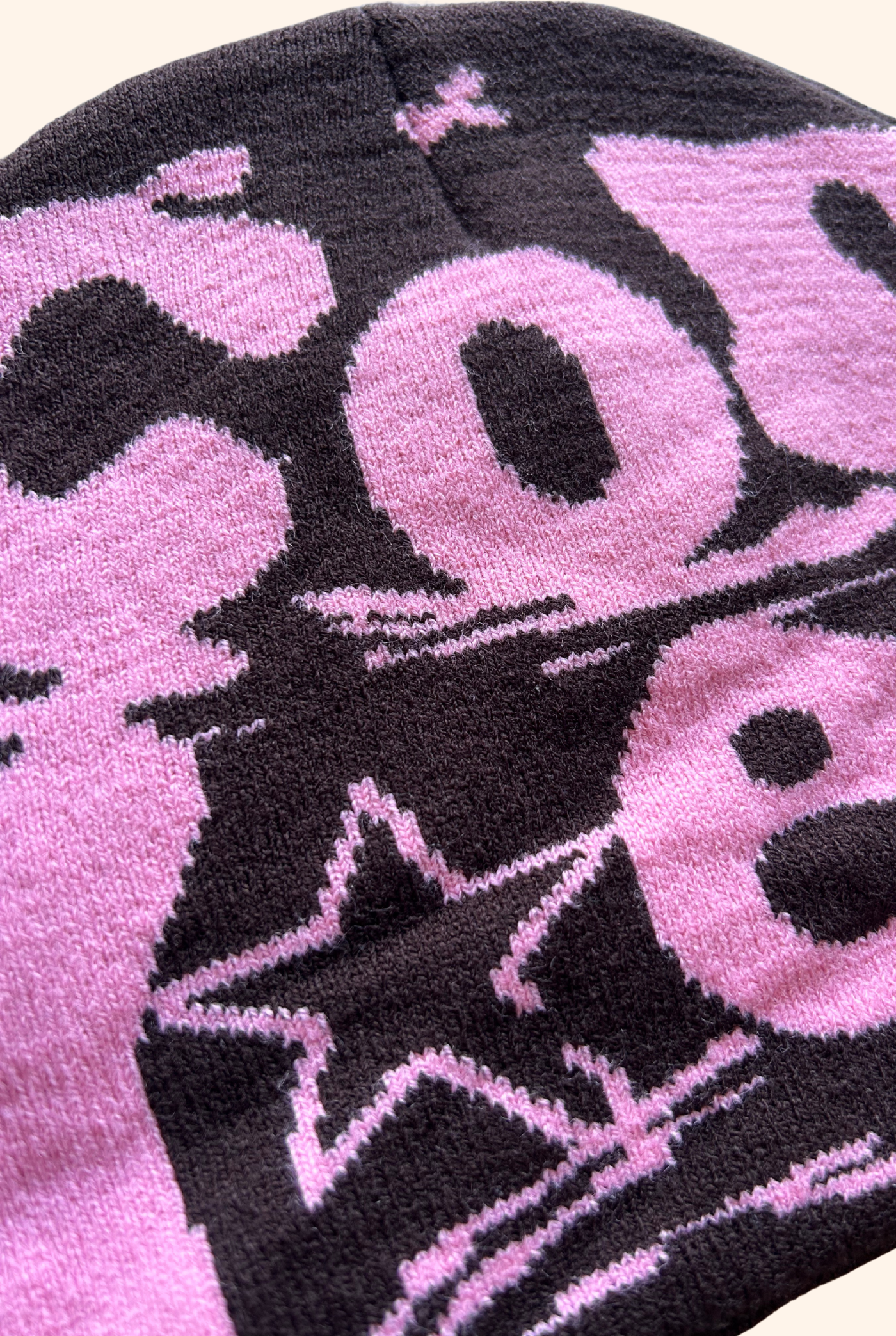 Bronco Beanie in Pink/Brown