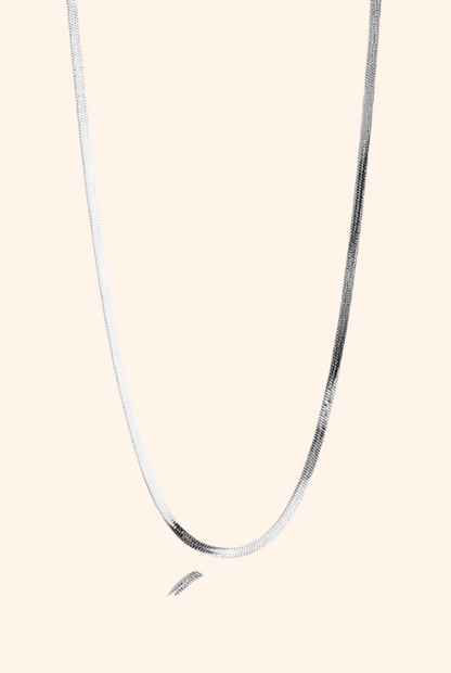 Sidewalk Chain Necklace in Silver