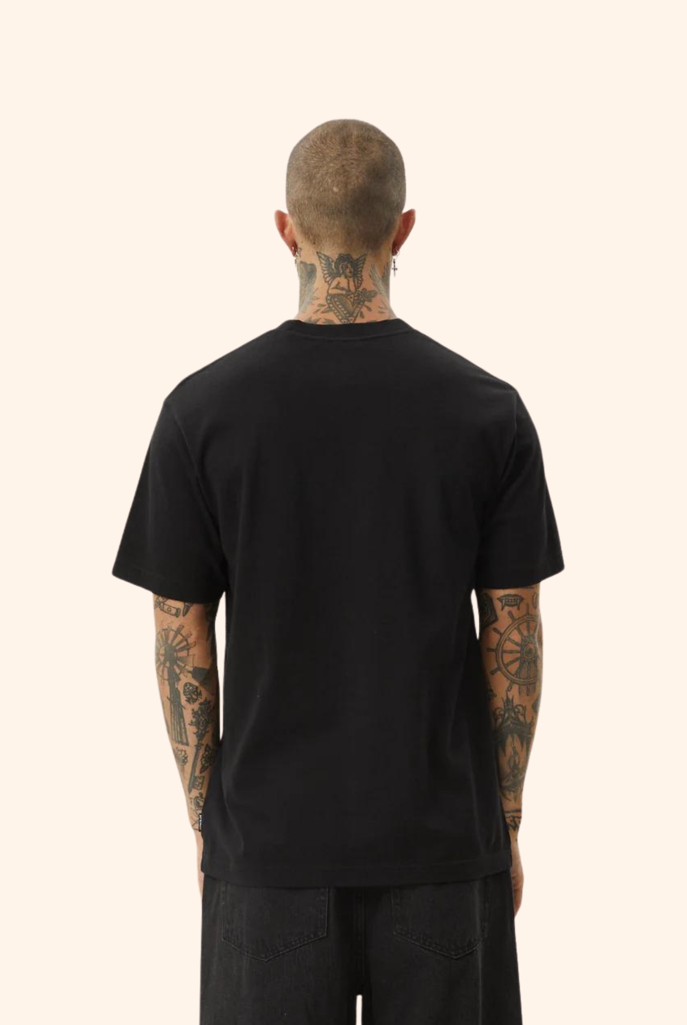 Vinyl Retro Fit Tee in Black